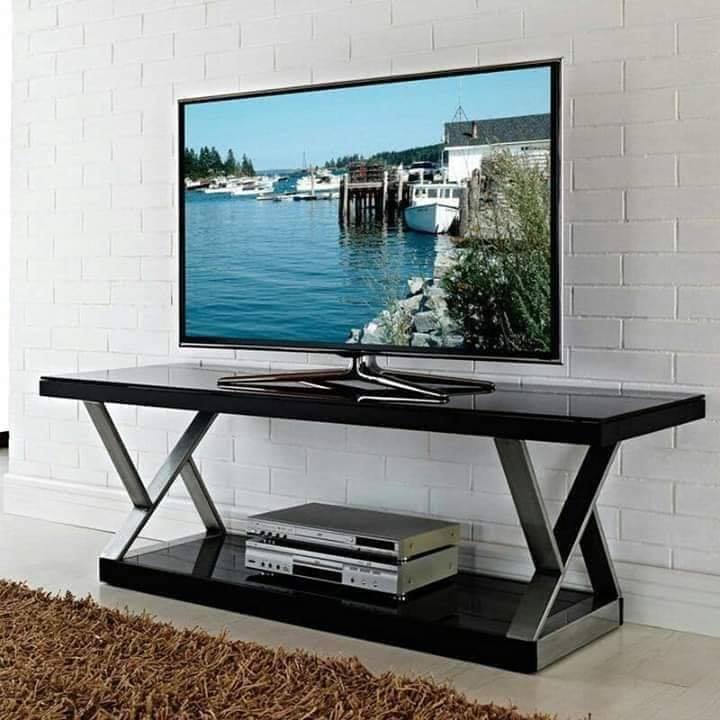 50 IDEAS: TV Stands in Metal and Wood