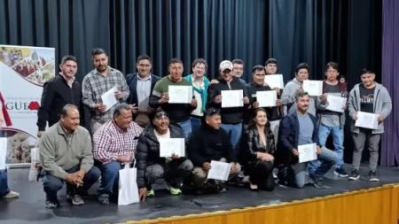 Salta: Entrega de certificados de soldadura en Güemes
